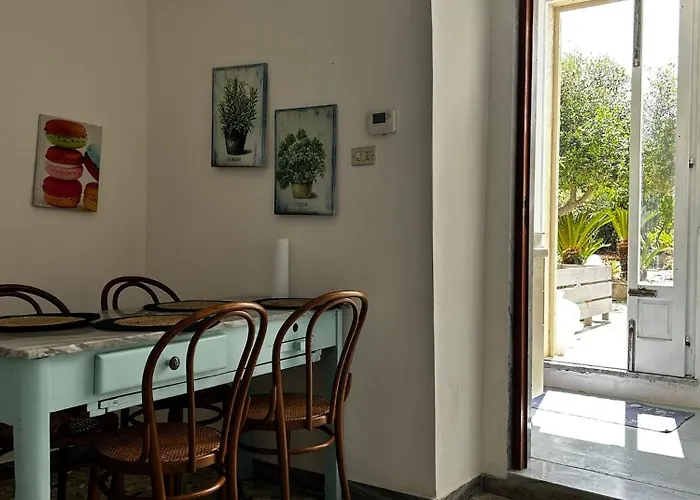 Alojamento de Acomodação e Pequeno-almoço A_casa_da_leo La Correggia